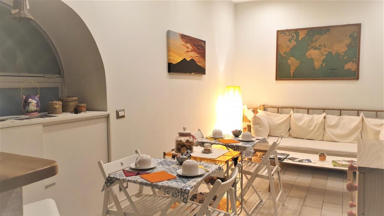 Dame Napoli